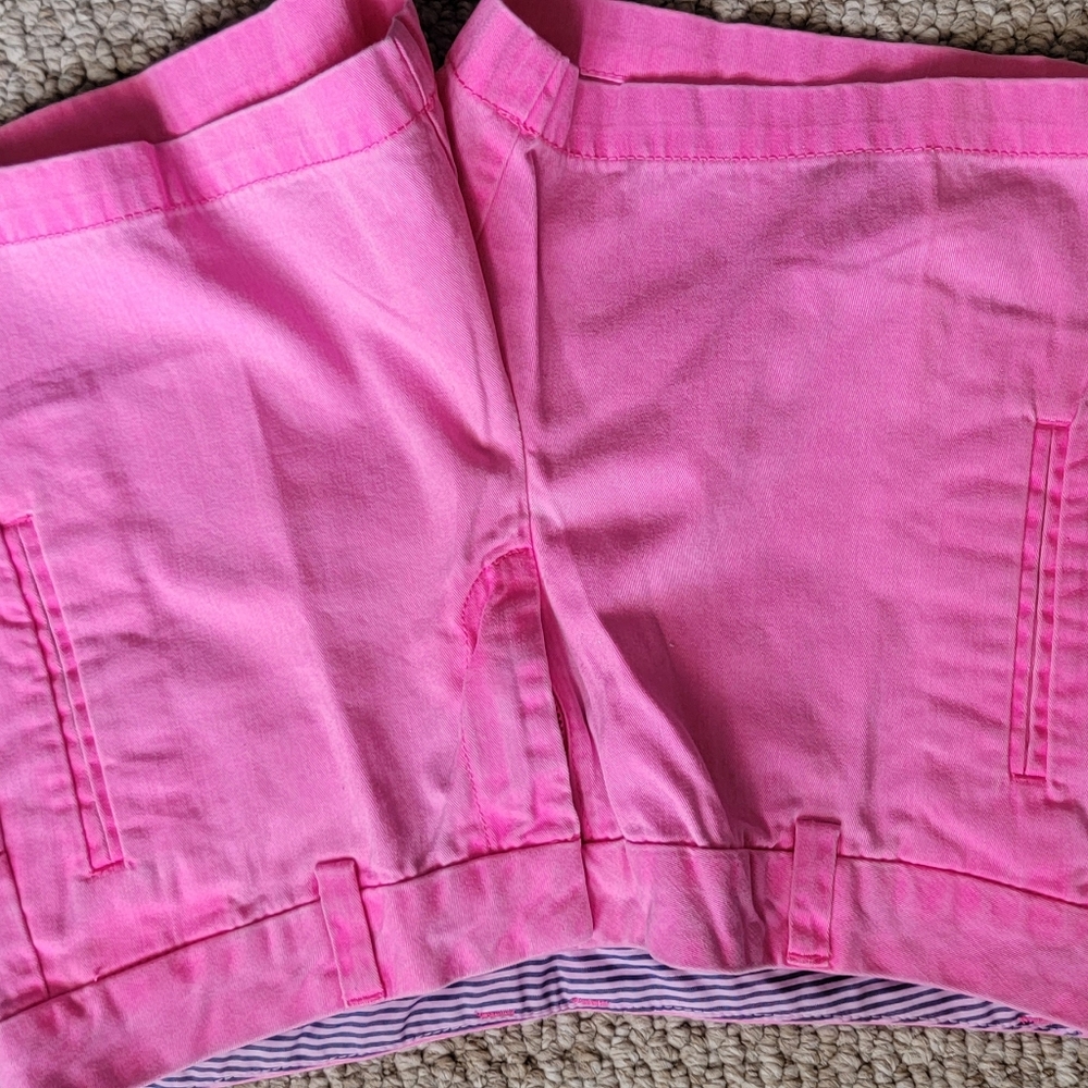 Shorts - Picture 2 of 4